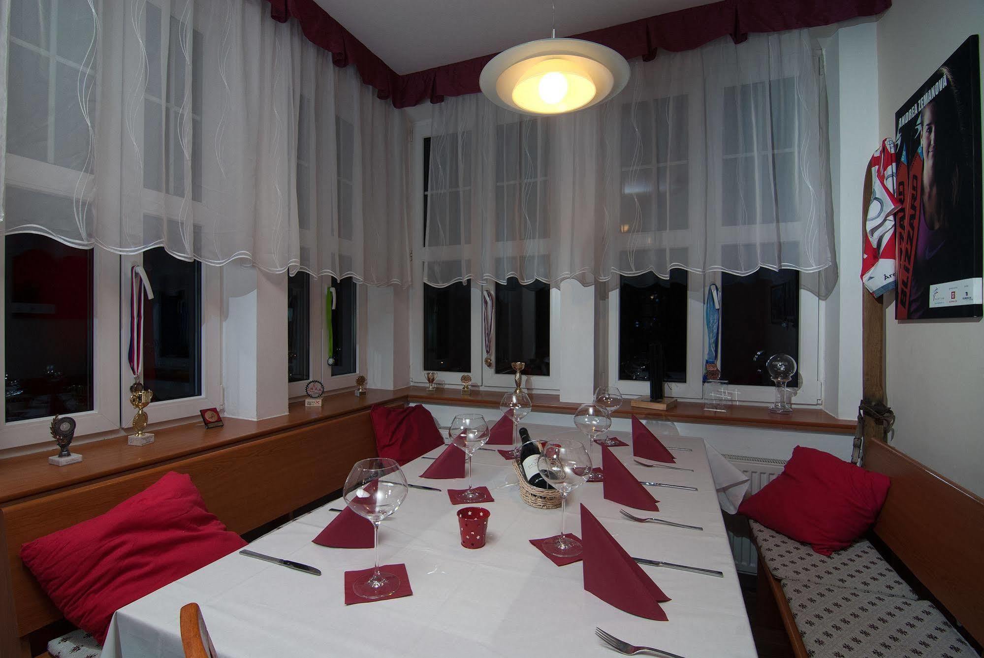 Lyzarska Bouda Domovina Hotel Špindlerŭv Mlýn Ngoại thất bức ảnh